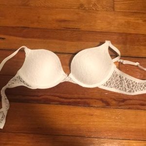 34A white push up tshirt bra
